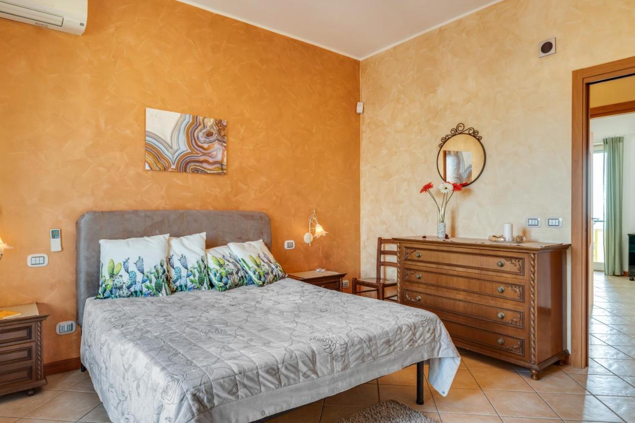 Roomy And Bright Apartment With Balconies X6 Catania Exteriör bild